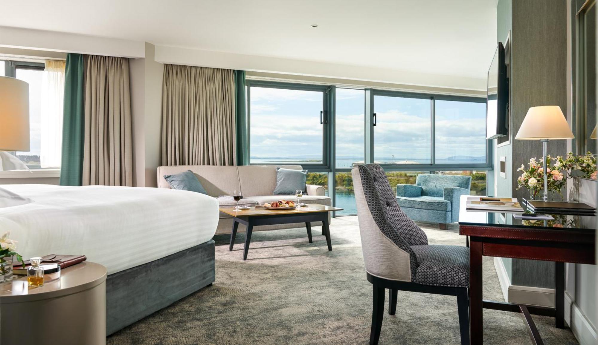 The Galmont Hotel & Spa Galway Dış mekan fotoğraf