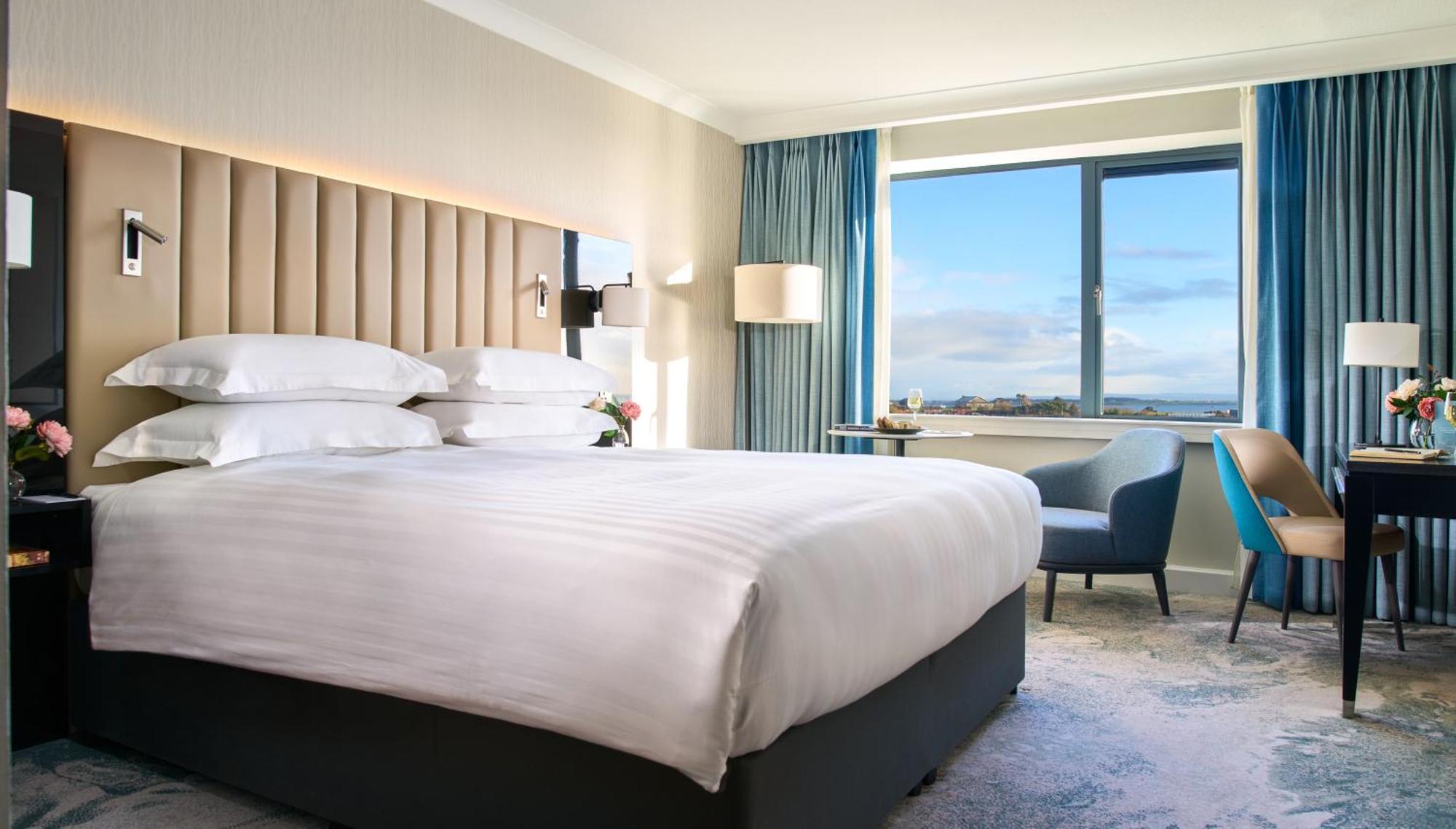The Galmont Hotel & Spa Galway Dış mekan fotoğraf