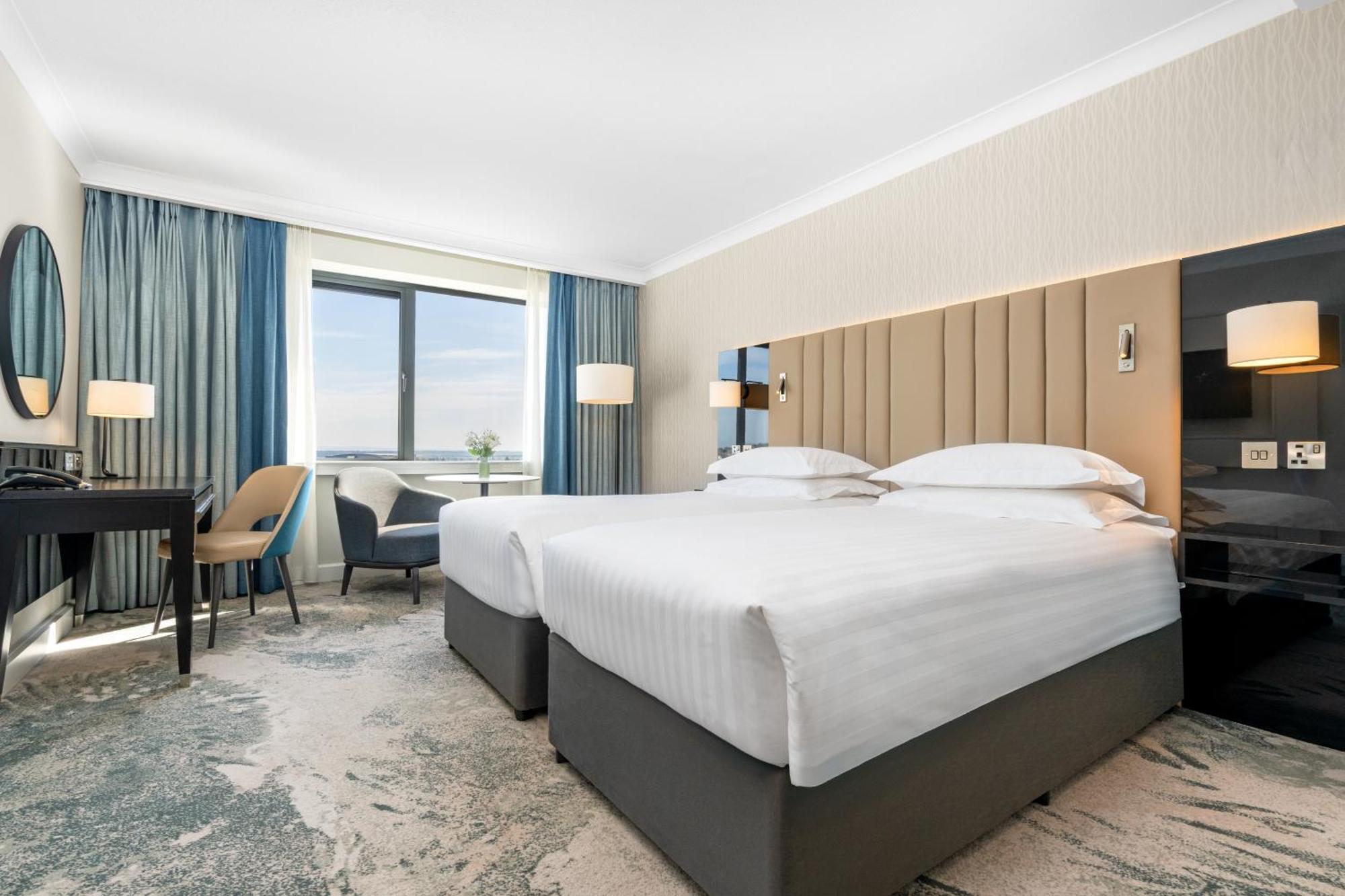 The Galmont Hotel & Spa Galway Dış mekan fotoğraf