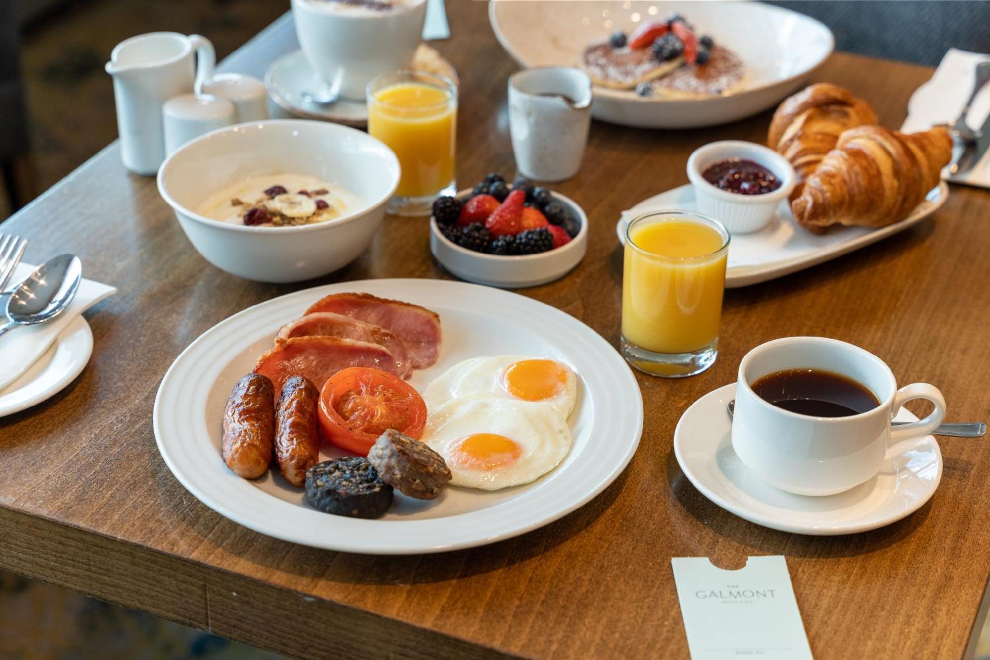 The Galmont Hotel & Spa Galway Dış mekan fotoğraf