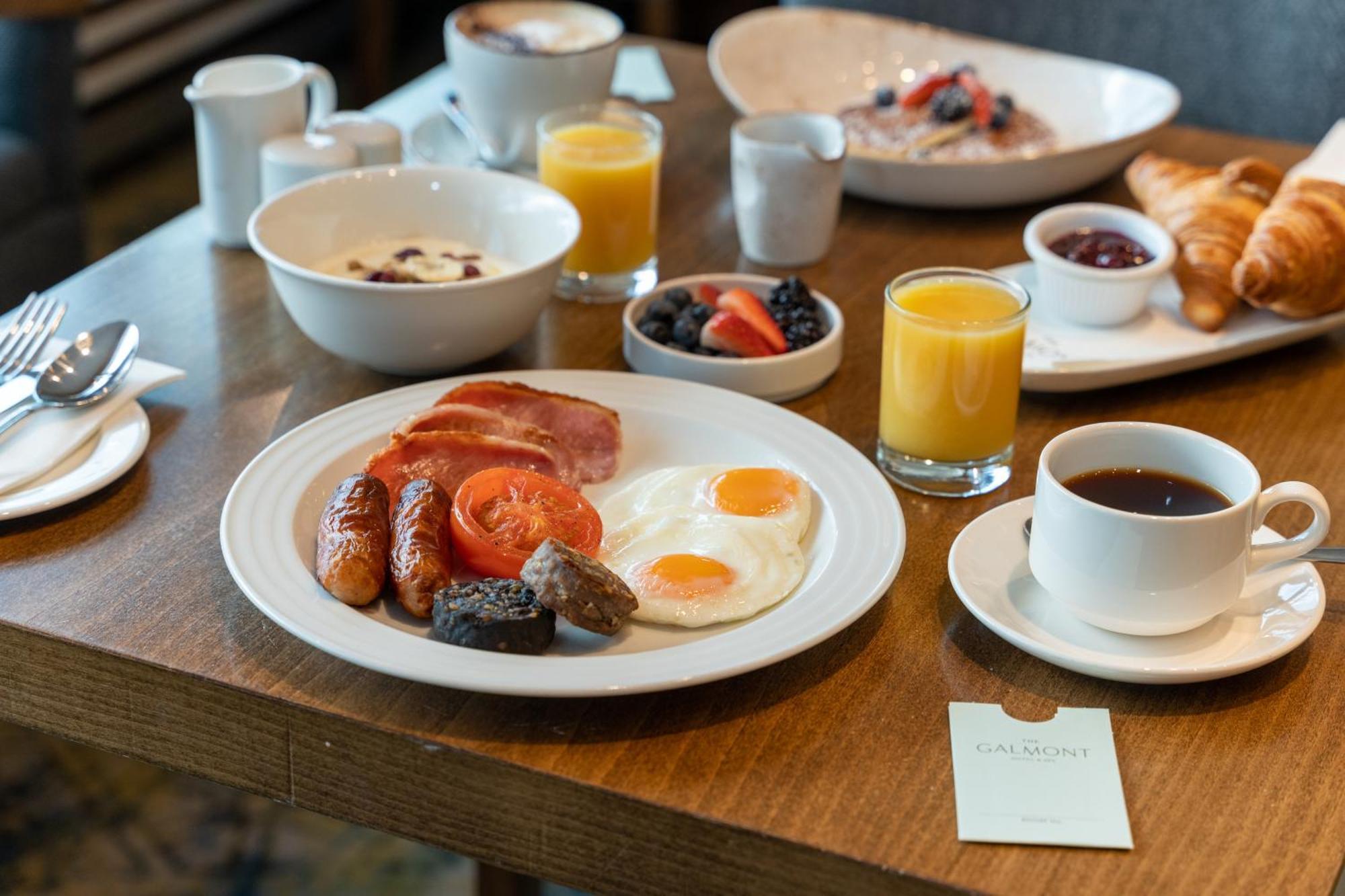 The Galmont Hotel & Spa Galway Dış mekan fotoğraf